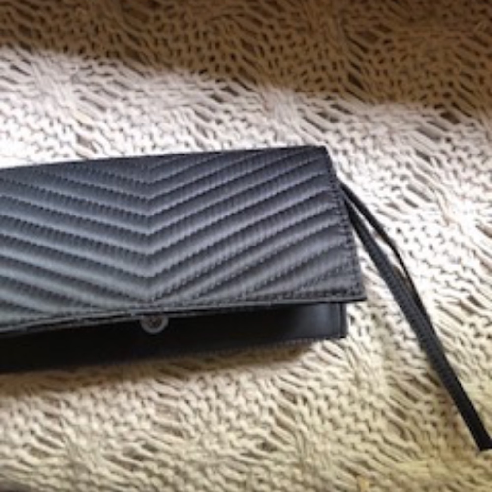 *HOST PICK* Black Satin Wristlet *NEW*